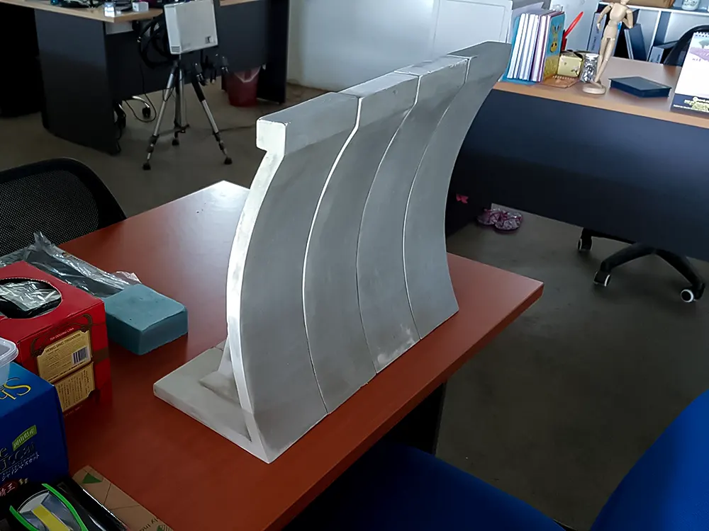 <span  class="uc_style_uc_tiles_grid_image_elementor_uc_items_attribute_title" style="color:#ffffff;">20190103_122701</span>