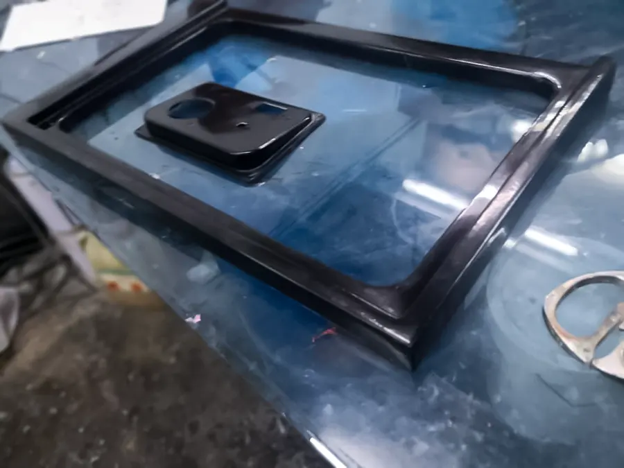 <span  class="uc_style_uc_tiles_grid_image_elementor_uc_items_attribute_title" style="color:#ffffff;">automotive-055</span>