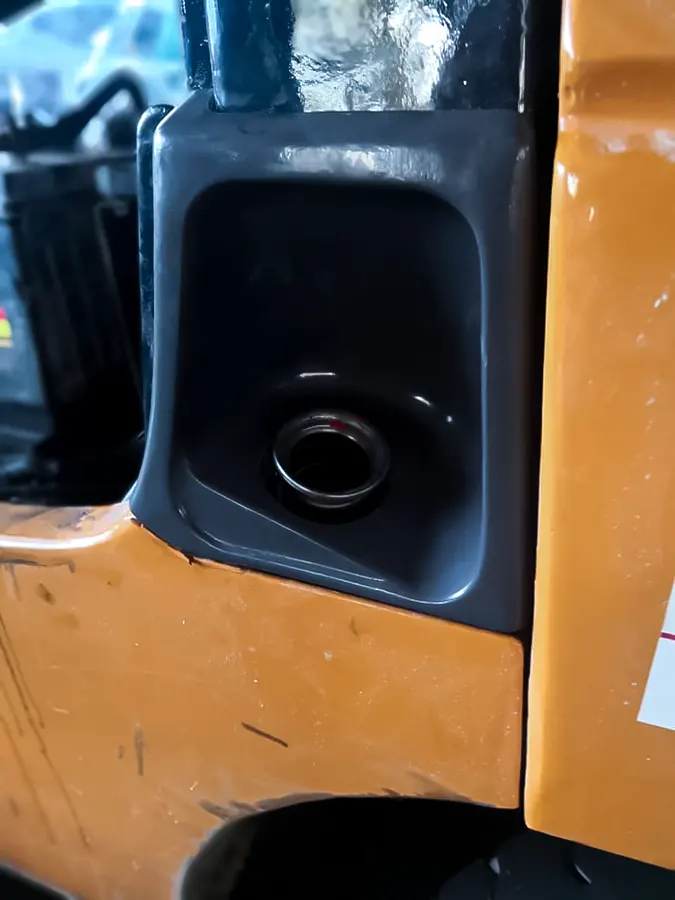 <span  class="uc_style_uc_tiles_grid_image_elementor_uc_items_attribute_title" style="color:#ffffff;">automotive-058</span>