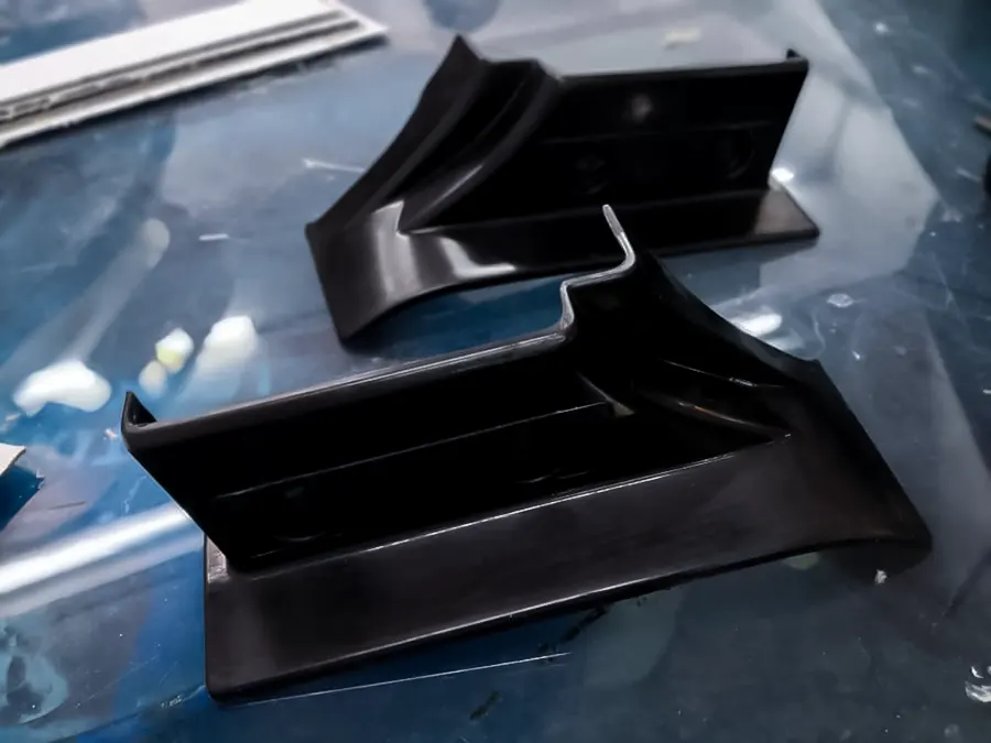 <span  class="uc_style_uc_tiles_grid_image_elementor_uc_items_attribute_title" style="color:#ffffff;">automotive-060</span>