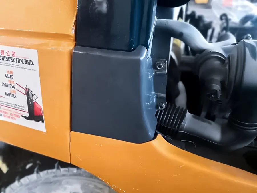 <span  class="uc_style_uc_tiles_grid_image_elementor_uc_items_attribute_title" style="color:#ffffff;">automotive-063</span>