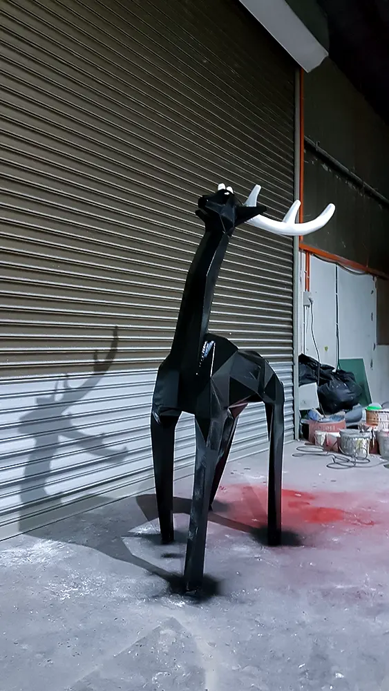 <span  class="uc_style_uc_tiles_grid_image_elementor_uc_items_attribute_title" style="color:#ffffff;">christmas-decoration-003</span>