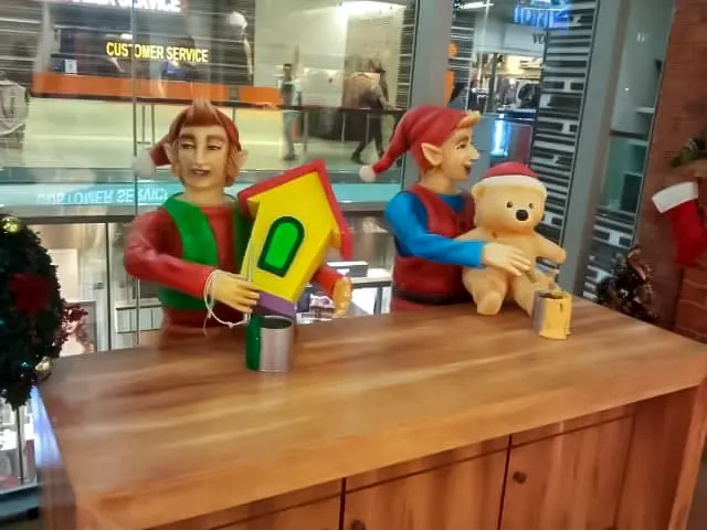 <span  class="uc_style_uc_tiles_grid_image_elementor_uc_items_attribute_title" style="color:#ffffff;">christmas-decoration-030</span>