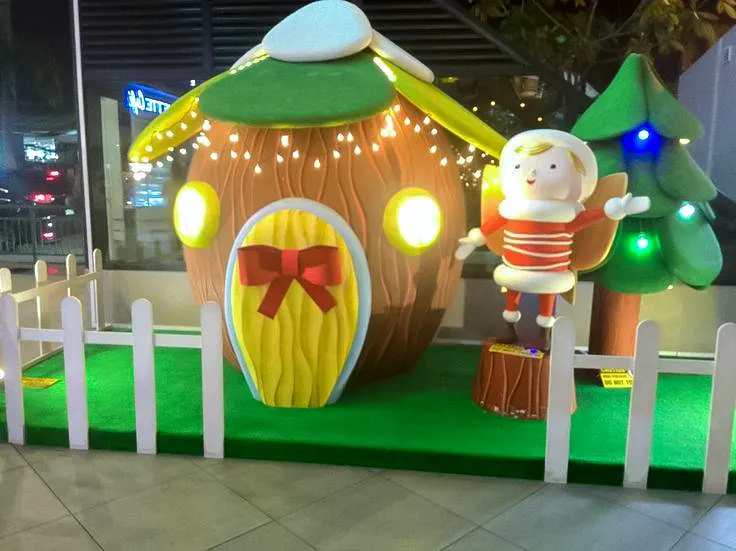 <span  class="uc_style_uc_tiles_grid_image_elementor_uc_items_attribute_title" style="color:#ffffff;">christmas-decoration-043</span>