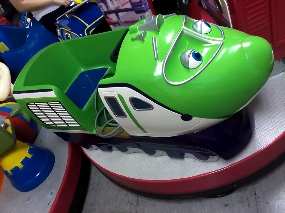 <span  class="uc_style_uc_tiles_grid_image_elementor_uc_items_attribute_title" style="color:#ffffff;">chuggington-045</span>