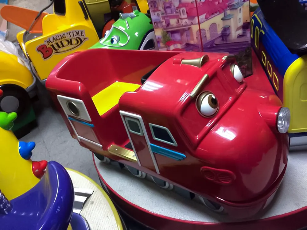 <span  class="uc_style_uc_tiles_grid_image_elementor_uc_items_attribute_title" style="color:#ffffff;">chuggington-050</span>