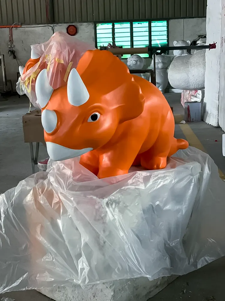 <span  class="uc_style_uc_tiles_grid_image_elementor_uc_items_attribute_title" style="color:#ffffff;">commercial-props (123)</span>