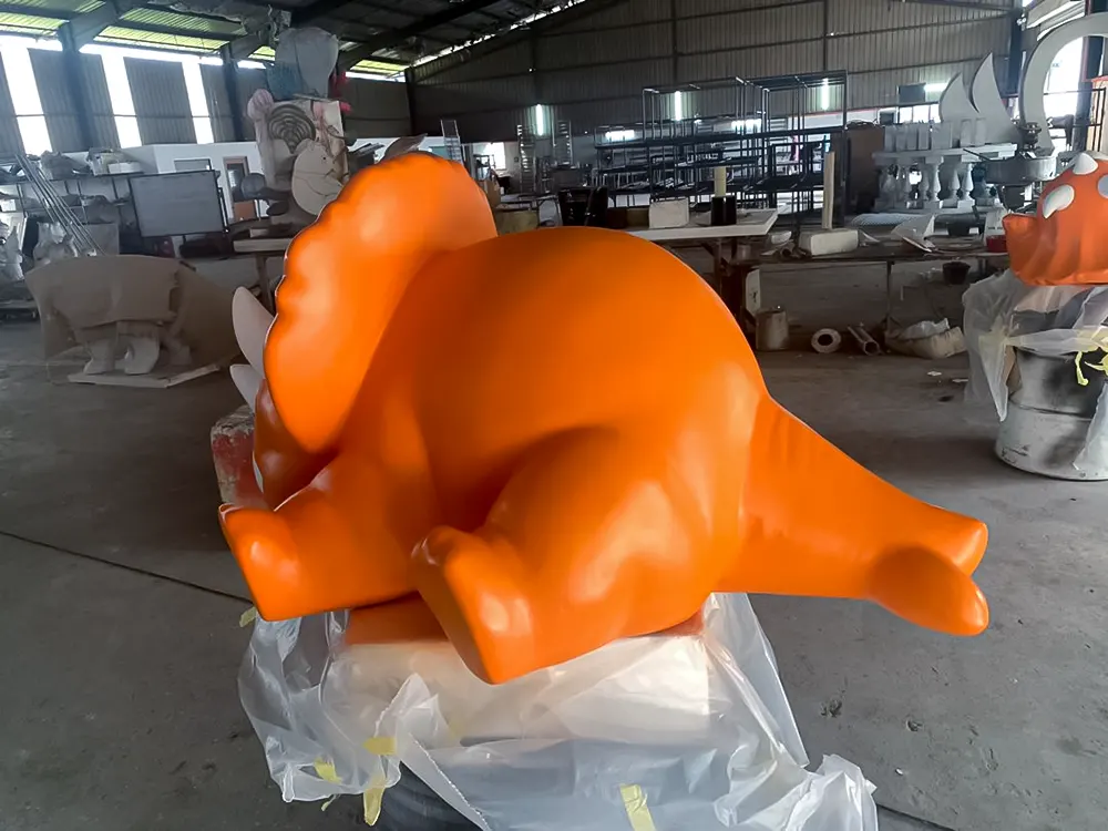 <span  class="uc_style_uc_tiles_grid_image_elementor_uc_items_attribute_title" style="color:#ffffff;">commercial-props (125)</span>