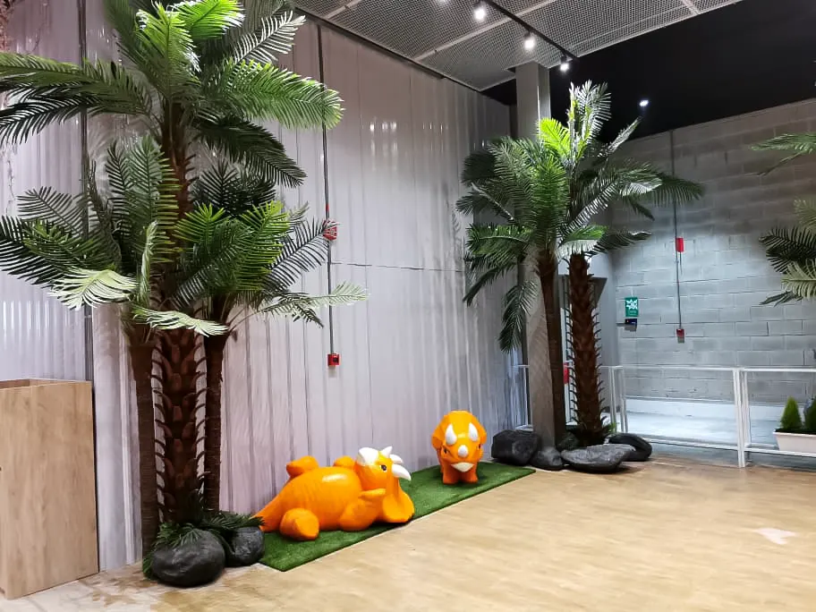 <span  class="uc_style_uc_tiles_grid_image_elementor_uc_items_attribute_title" style="color:#ffffff;">commercial-props (138)</span>