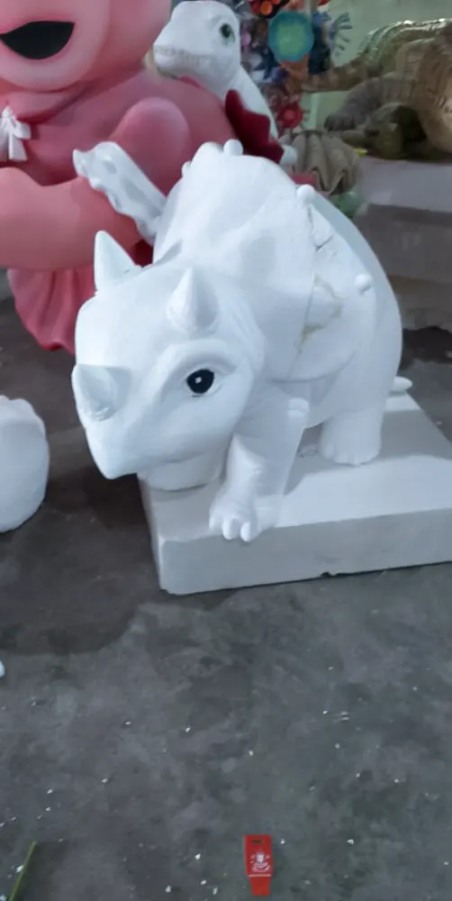 <span  class="uc_style_uc_tiles_grid_image_elementor_uc_items_attribute_title" style="color:#ffffff;">commercial-props (28)</span>