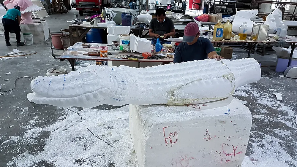 <span  class="uc_style_uc_tiles_grid_image_elementor_uc_items_attribute_title" style="color:#ffffff;">commercial-props (4)</span>