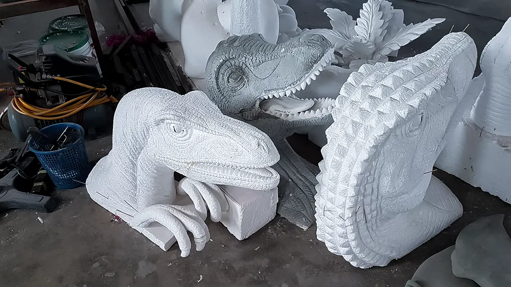 <span  class="uc_style_uc_tiles_grid_image_elementor_uc_items_attribute_title" style="color:#ffffff;">commercial-props (8)</span>