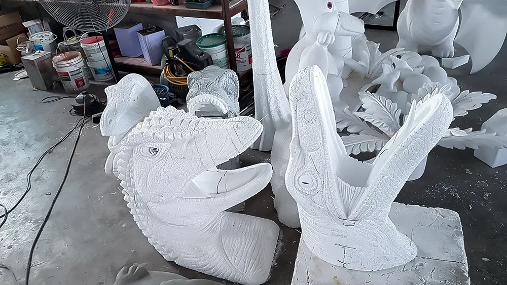 <span  class="uc_style_uc_tiles_grid_image_elementor_uc_items_attribute_title" style="color:#ffffff;">commercial-props (9)</span>