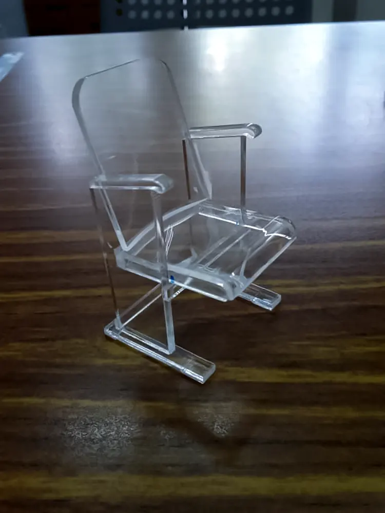 <span  class="uc_style_uc_tiles_grid_image_elementor_uc_items_attribute_title" style="color:#ffffff;">dirorama-liang-003</span>