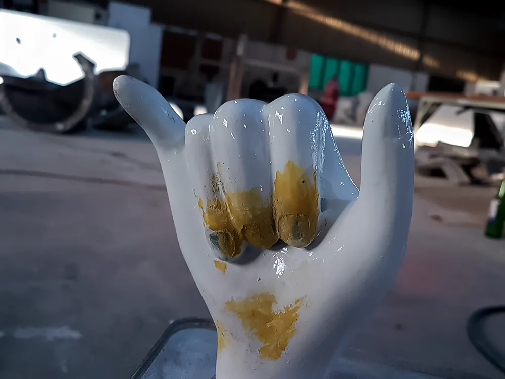 <span  class="uc_style_uc_tiles_grid_image_elementor_uc_items_attribute_title" style="color:#ffffff;">dirorama-liang-037</span>