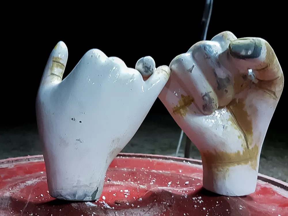 <span  class="uc_style_uc_tiles_grid_image_elementor_uc_items_attribute_title" style="color:#ffffff;">dirorama-liang-043</span>