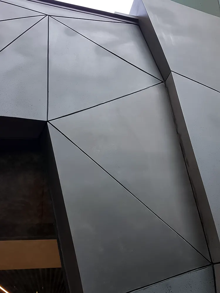 <span  class="uc_style_uc_tiles_grid_image_elementor_uc_items_attribute_title" style="color:#ffffff;">futura-apartment-005</span>