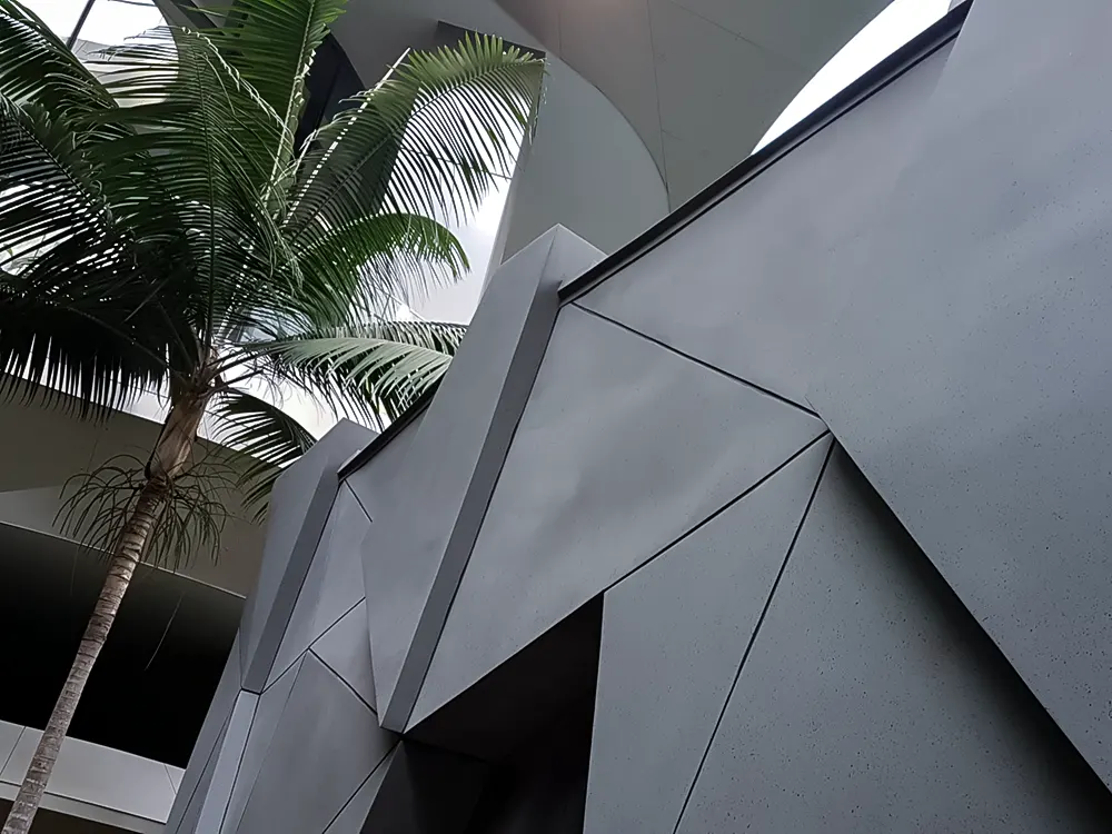 <span  class="uc_style_uc_tiles_grid_image_elementor_uc_items_attribute_title" style="color:#ffffff;">futura-apartment-006</span>