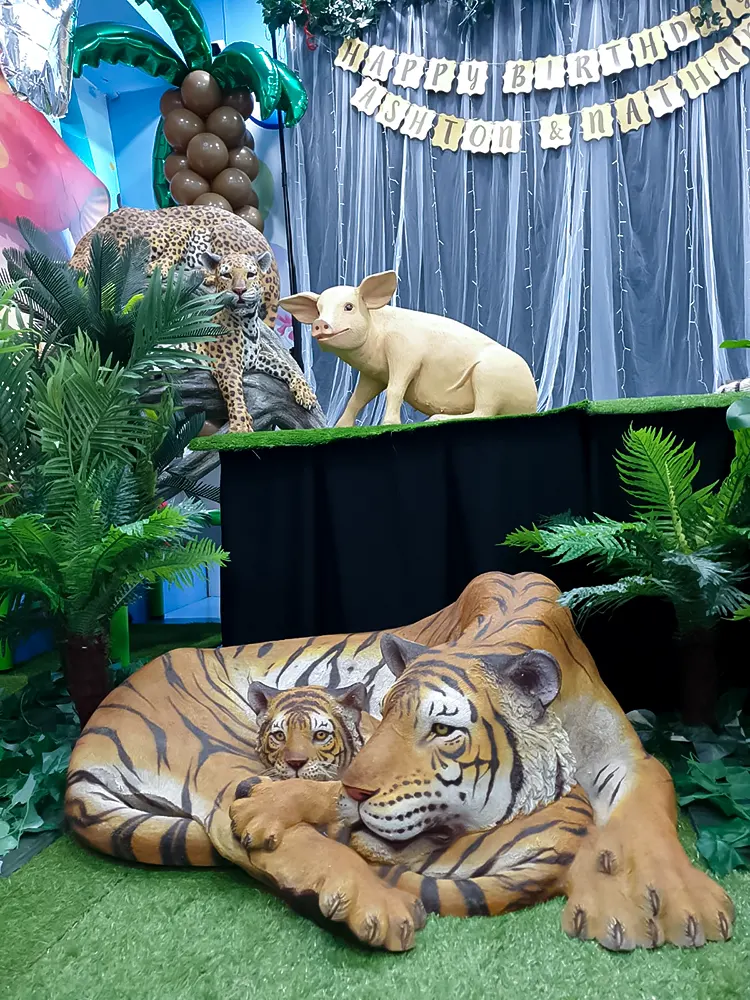 <span  class="uc_style_uc_tiles_grid_image_elementor_uc_items_attribute_title" style="color:#ffffff;">general-event-036</span>