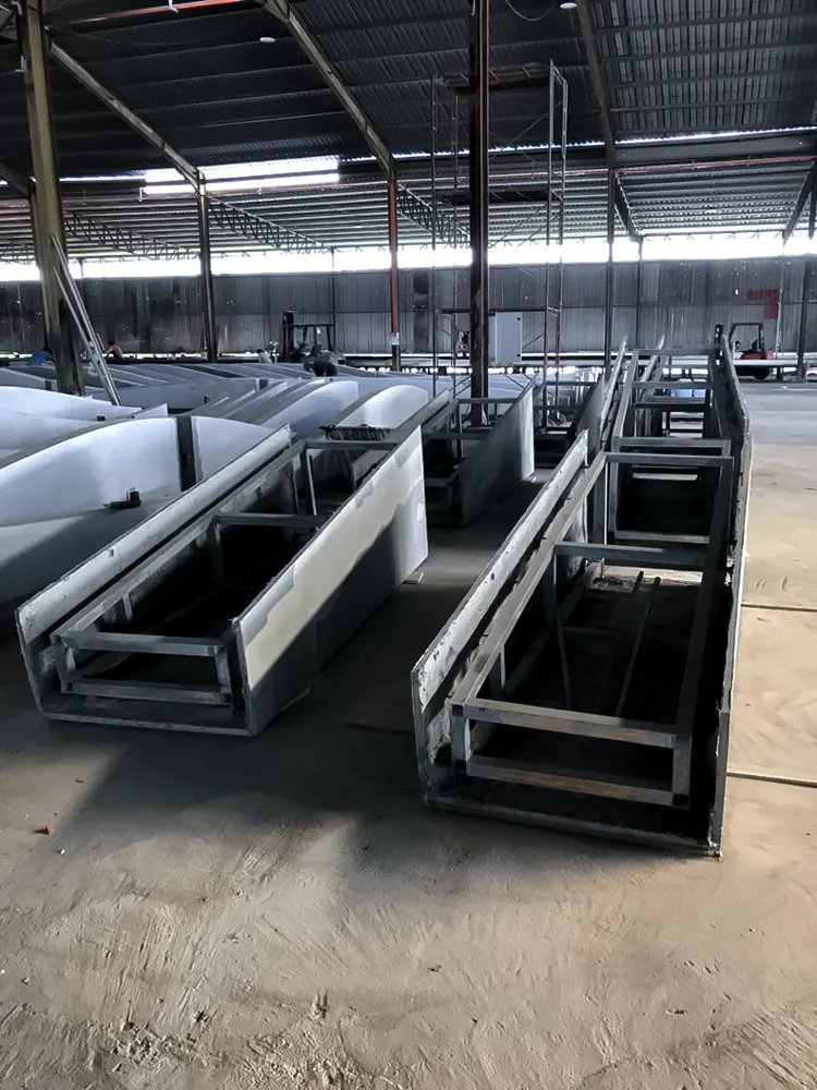 <span  class="uc_style_uc_tiles_grid_image_elementor_uc_items_attribute_title" style="color:#ffffff;">gfrc-004</span>