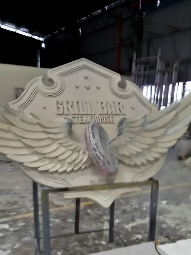 <span  class="uc_style_uc_tiles_grid_image_elementor_uc_items_attribute_title" style="color:#ffffff;">grill-bar-002</span>