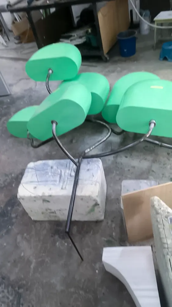 <span  class="uc_style_uc_tiles_grid_image_elementor_uc_items_attribute_title" style="color:#ffffff;">hermes-retail -window-display-004</span>