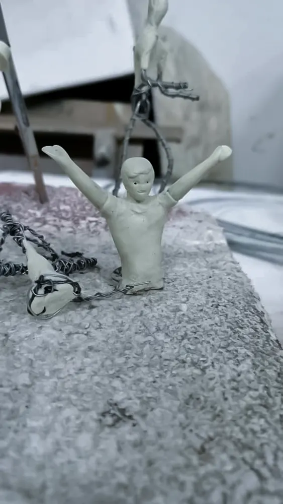 <span  class="uc_style_uc_tiles_grid_image_elementor_uc_items_attribute_title" style="color:#ffffff;">hermes-retail -window-display-029</span>