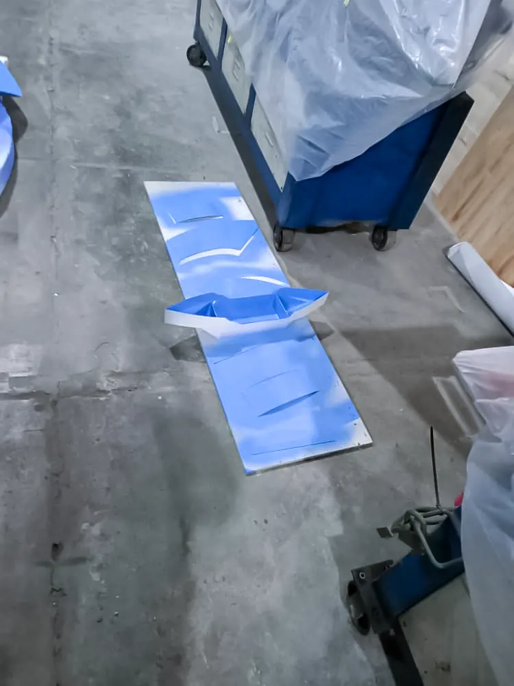 <span  class="uc_style_uc_tiles_grid_image_elementor_uc_items_attribute_title" style="color:#ffffff;">hermes-retail -window-display-034</span>