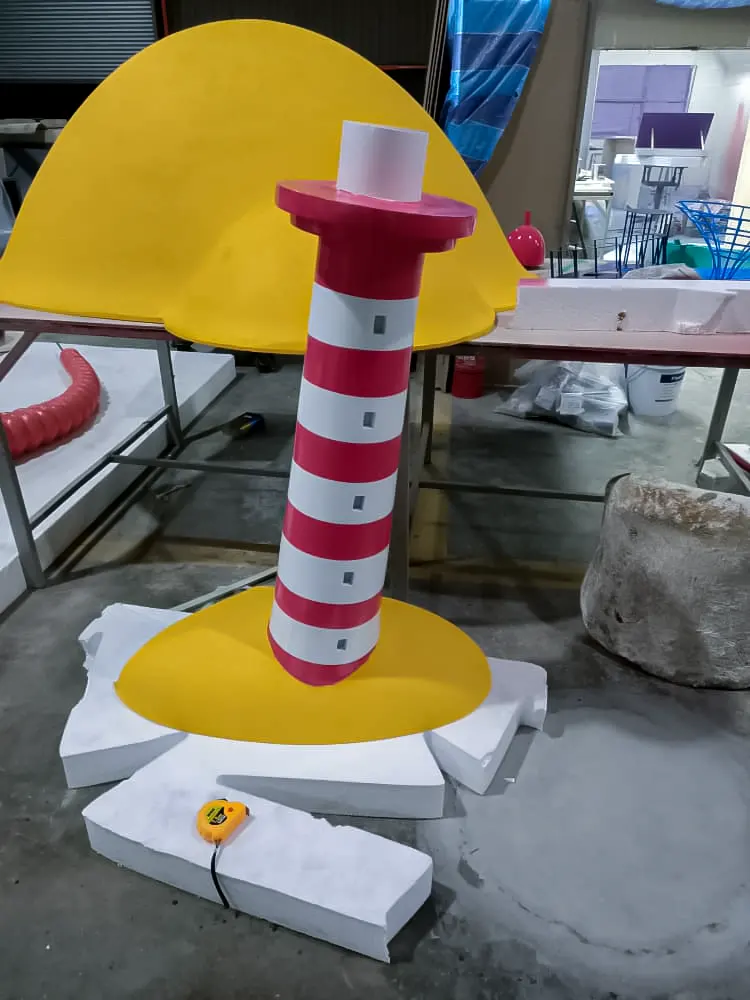 <span  class="uc_style_uc_tiles_grid_image_elementor_uc_items_attribute_title" style="color:#ffffff;">hermes-retail -window-display-035</span>