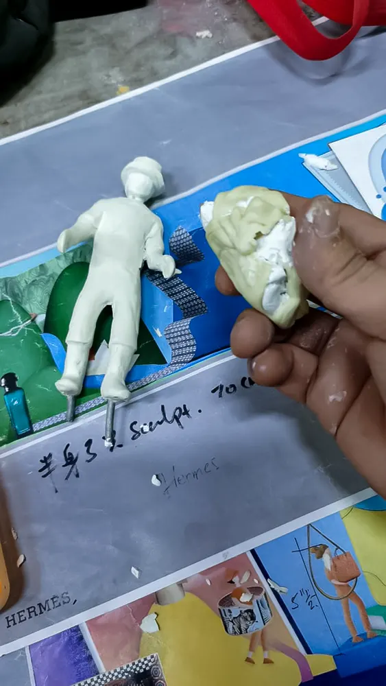 <span  class="uc_style_uc_tiles_grid_image_elementor_uc_items_attribute_title" style="color:#ffffff;">hermes-retail -window-display-041</span>