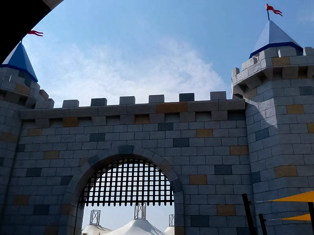 <span  class="uc_style_uc_tiles_grid_image_elementor_uc_items_attribute_title" style="color:#ffffff;">legoland-dubai-theme-park(246)</span>