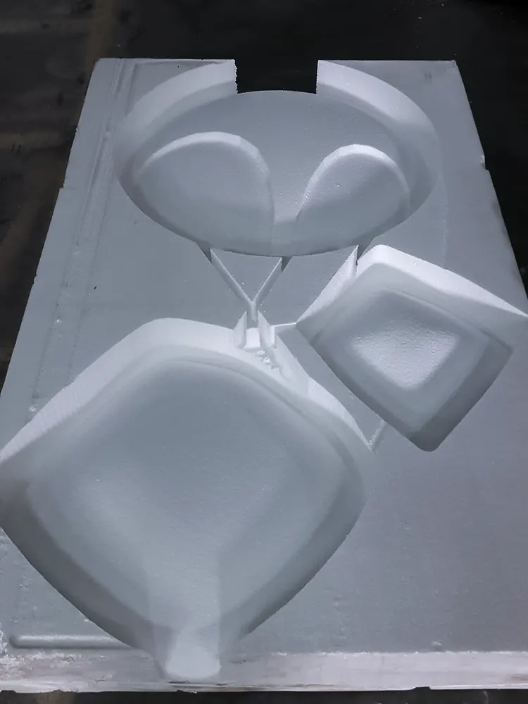 <span  class="uc_style_uc_tiles_grid_image_elementor_uc_items_attribute_title" style="color:#ffffff;">madagascar-motiongate-dubai (5)</span>