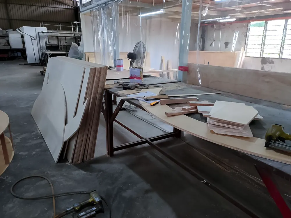 <span  class="uc_style_uc_tiles_grid_image_elementor_uc_items_attribute_title" style="color:#ffffff;">mbs-christmas-004</span>