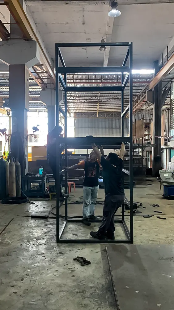 <span  class="uc_style_uc_tiles_grid_image_elementor_uc_items_attribute_title" style="color:#ffffff;">mbs-christmas-014</span>