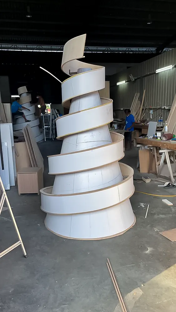 <span  class="uc_style_uc_tiles_grid_image_elementor_uc_items_attribute_title" style="color:#ffffff;">mbs-christmas-045</span>