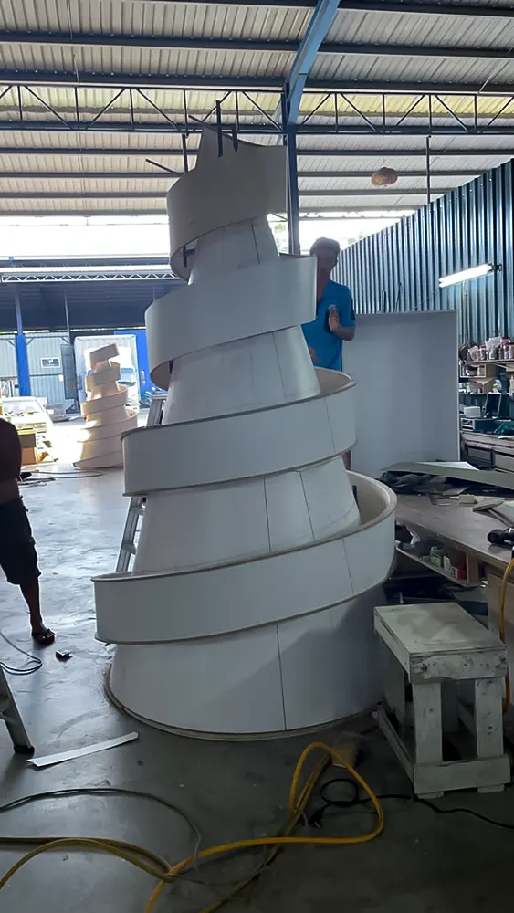 <span  class="uc_style_uc_tiles_grid_image_elementor_uc_items_attribute_title" style="color:#ffffff;">mbs-christmas-046</span>