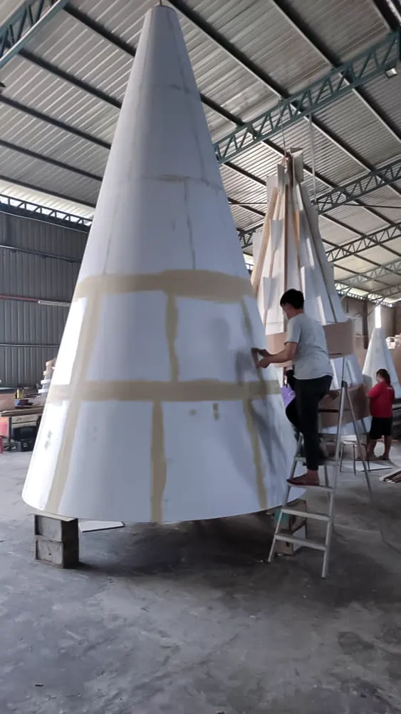 <span  class="uc_style_uc_tiles_grid_image_elementor_uc_items_attribute_title" style="color:#ffffff;">mbs-christmas-053</span>