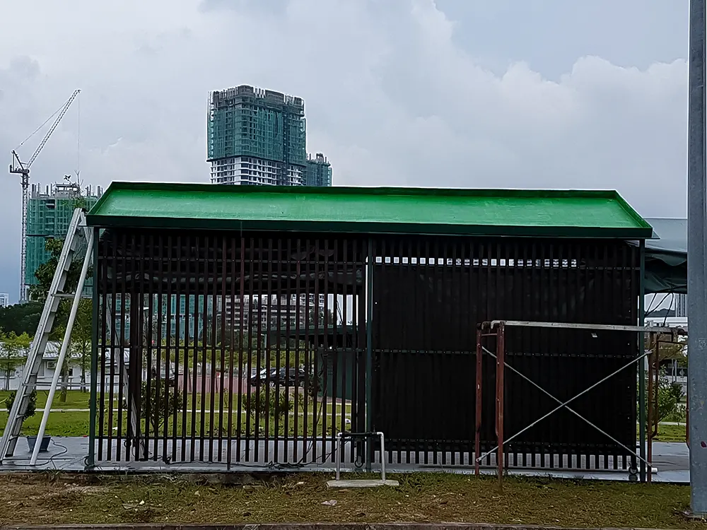 <span  class="uc_style_uc_tiles_grid_image_elementor_uc_items_attribute_title" style="color:#ffffff;">medini-iskandar-003</span>