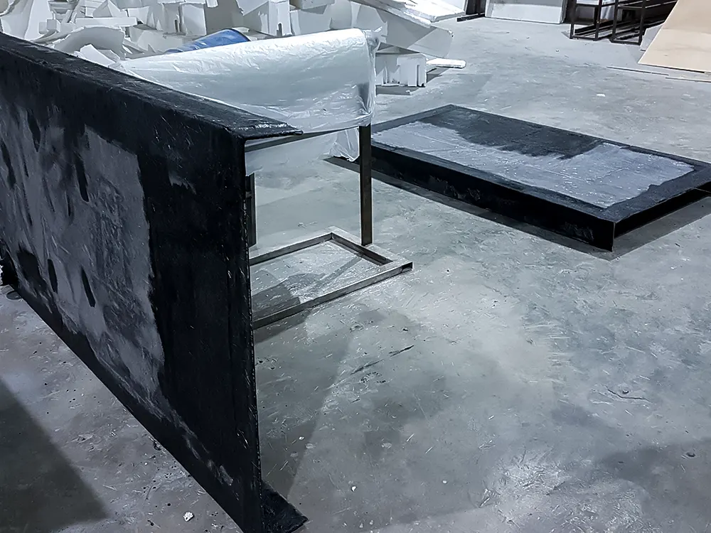 <span  class="uc_style_uc_tiles_grid_image_elementor_uc_items_attribute_title" style="color:#ffffff;">medini-iskandar-014</span>