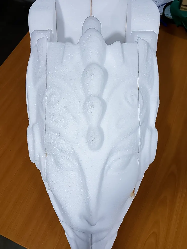 <span  class="uc_style_uc_tiles_grid_image_elementor_uc_items_attribute_title" style="color:#ffffff;">movie-prop-004</span>