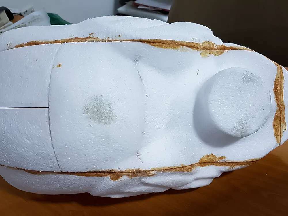 <span  class="uc_style_uc_tiles_grid_image_elementor_uc_items_attribute_title" style="color:#ffffff;">movie-prop-008</span>