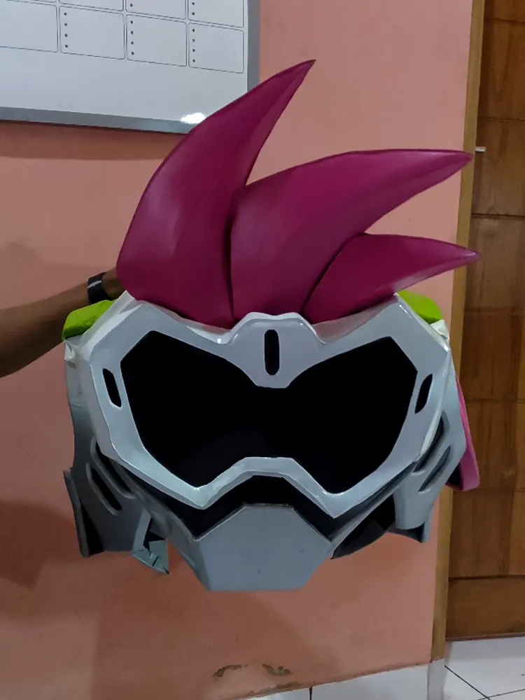 <span  class="uc_style_uc_tiles_grid_image_elementor_uc_items_attribute_title" style="color:#ffffff;">movie-prop-014</span>