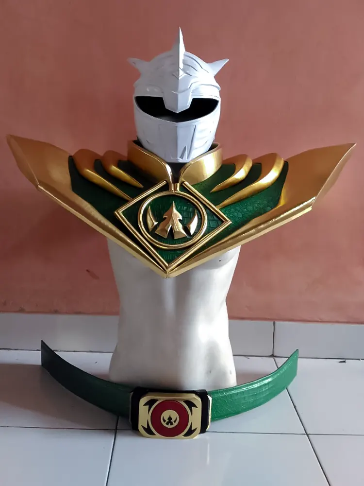 <span  class="uc_style_uc_tiles_grid_image_elementor_uc_items_attribute_title" style="color:#ffffff;">movie-prop-017</span>