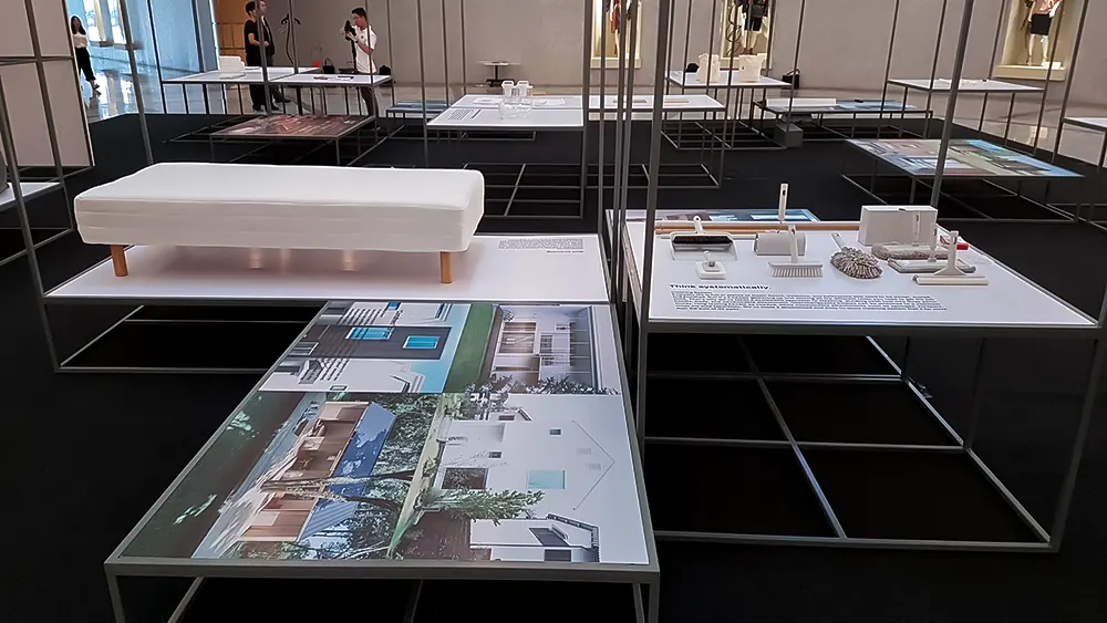 <span  class="uc_style_uc_tiles_grid_image_elementor_uc_items_attribute_title" style="color:#ffffff;">muji-ehibitions-011</span>