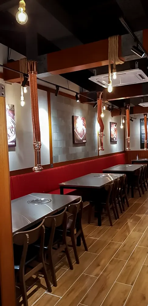 <span  class="uc_style_uc_tiles_grid_image_elementor_uc_items_attribute_title" style="color:#ffffff;">retail-interior-006</span>