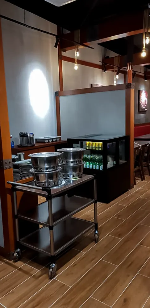 <span  class="uc_style_uc_tiles_grid_image_elementor_uc_items_attribute_title" style="color:#ffffff;">retail-interior-012</span>