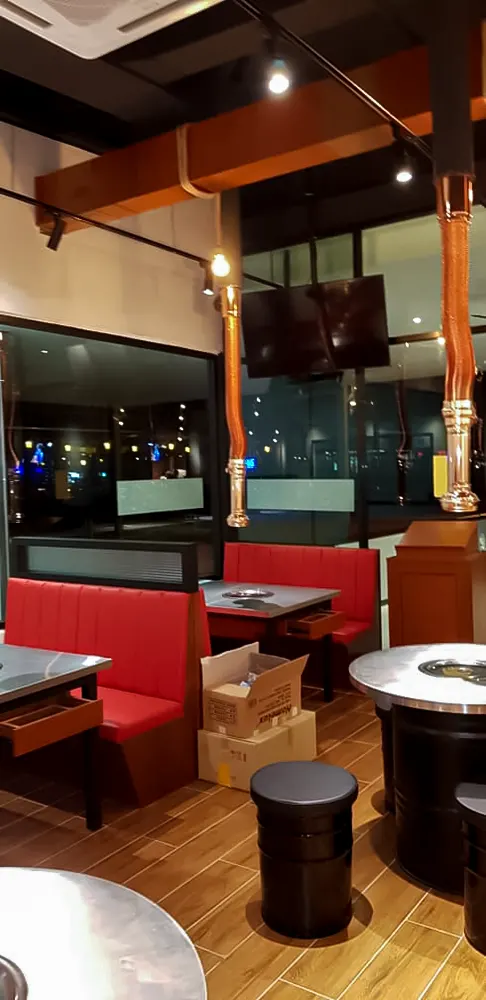 <span  class="uc_style_uc_tiles_grid_image_elementor_uc_items_attribute_title" style="color:#ffffff;">retail-interior-013</span>