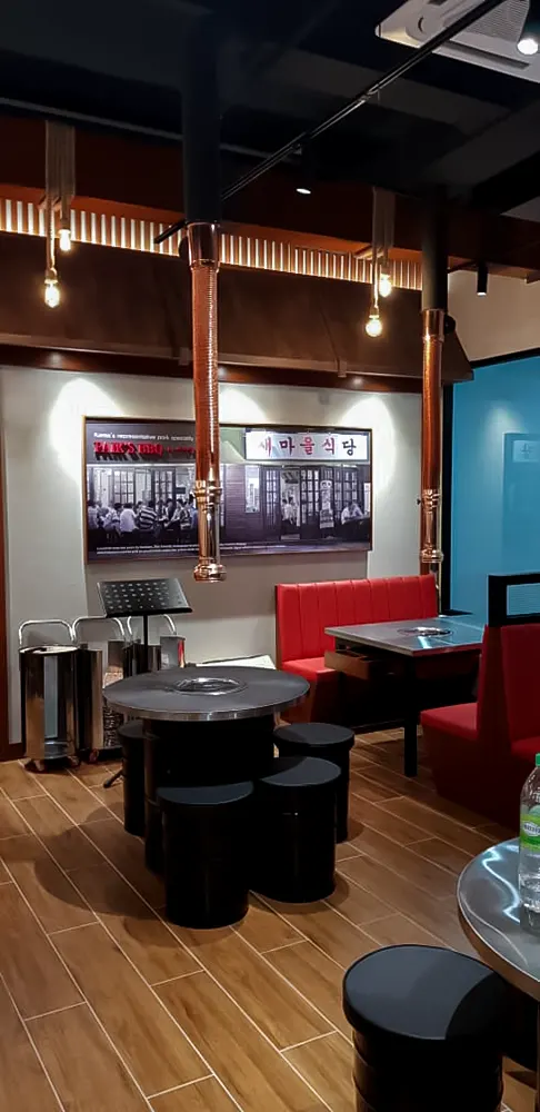 <span  class="uc_style_uc_tiles_grid_image_elementor_uc_items_attribute_title" style="color:#ffffff;">retail-interior-014</span>