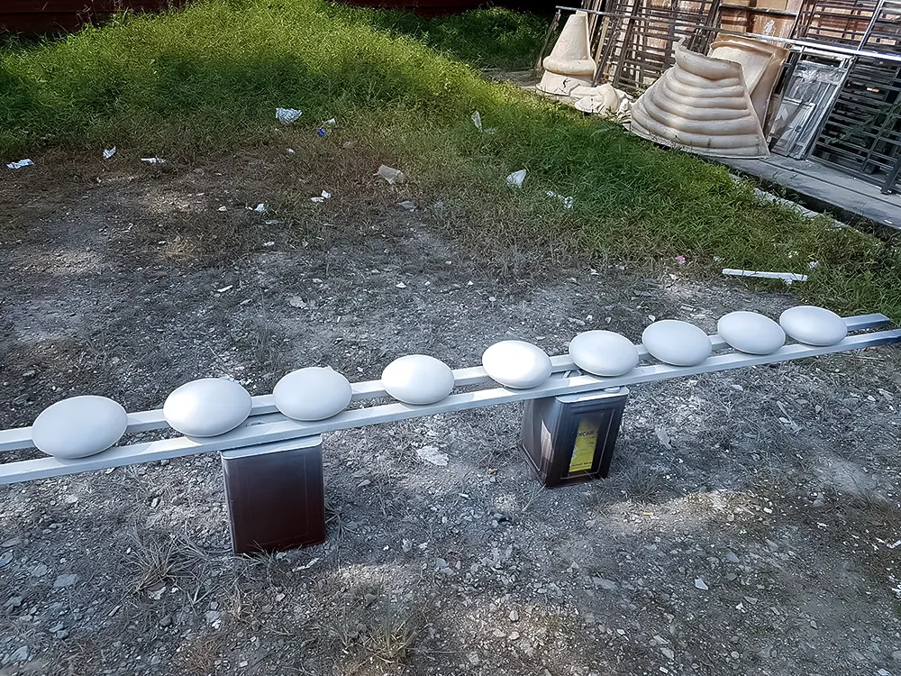 <span  class="uc_style_uc_tiles_grid_image_elementor_uc_items_attribute_title" style="color:#ffffff;">rws-twelve-cupcakes-013</span>