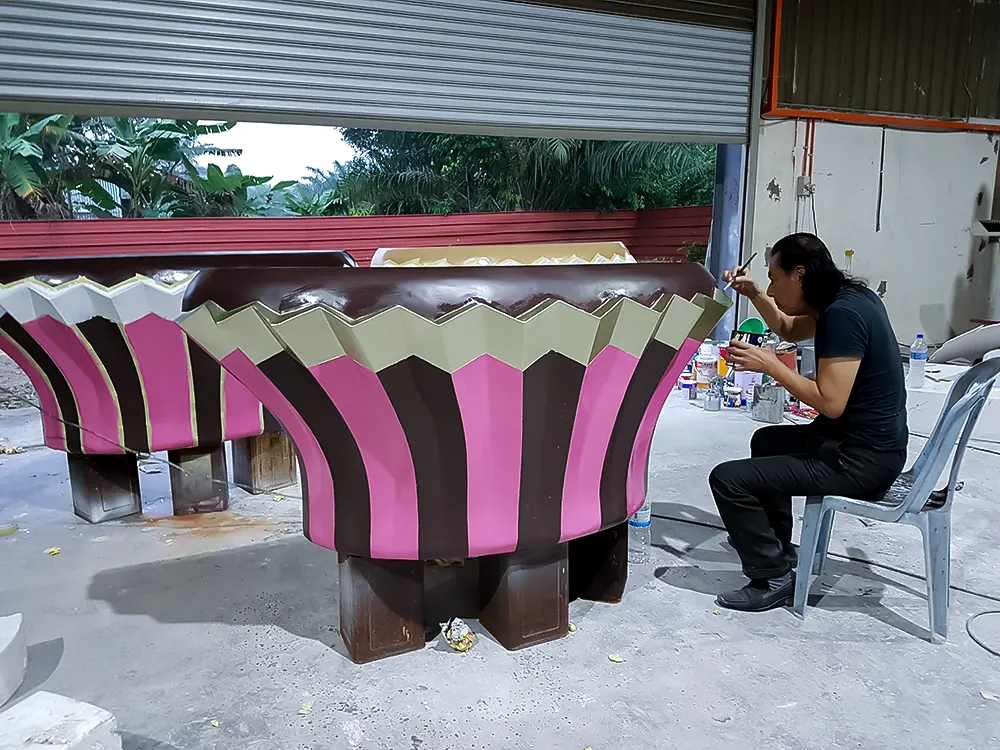 <span  class="uc_style_uc_tiles_grid_image_elementor_uc_items_attribute_title" style="color:#ffffff;">rws-twelve-cupcakes-020</span>